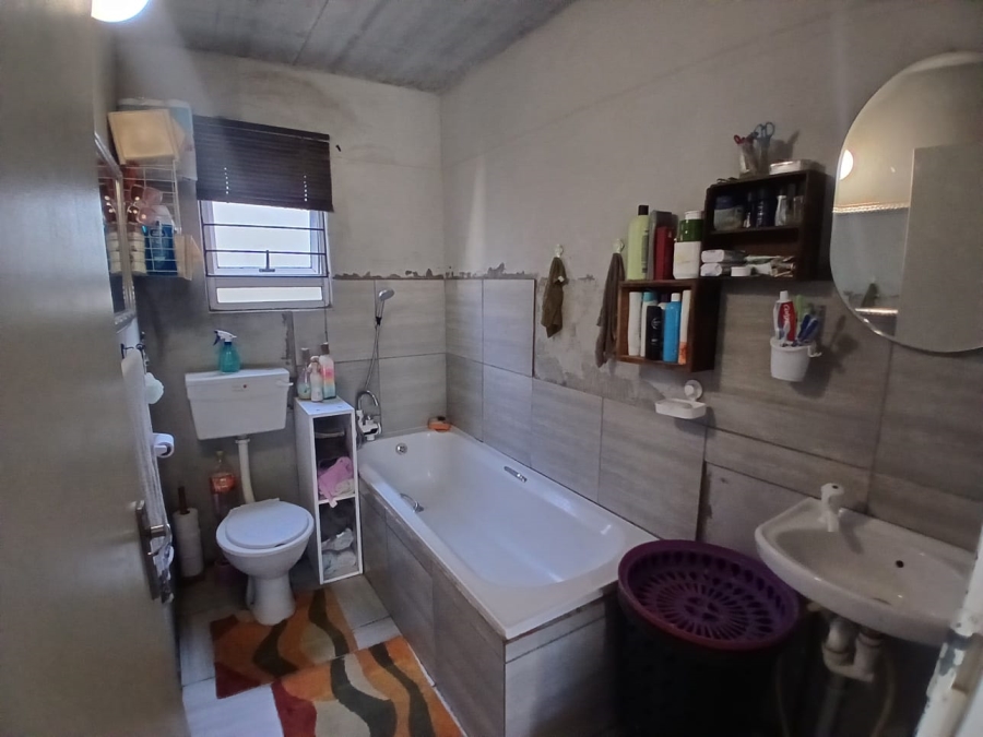 2 Bedroom Property for Sale in Forest Village Western Cape